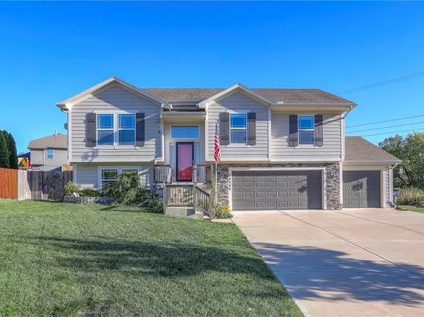 19586 W 121st St, Olathe, KS 66061