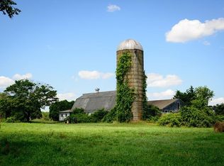 206 Adamsville Rd, Westport, MA 02790