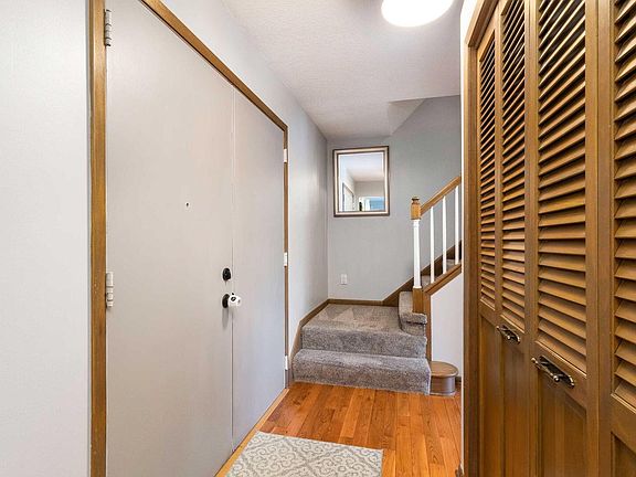5th image of 2817 E 32nd St