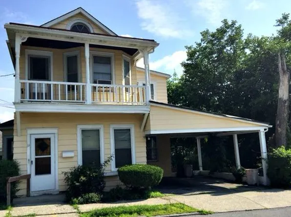 11 Zimmer Ave, Poughkeepsie, NY 12601