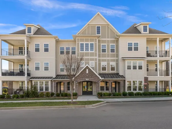 1801 Shadow Green Dr #303, Franklin, TN 37064
