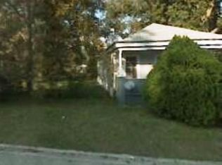 1012 Hearn St, Savannah, GA 31415