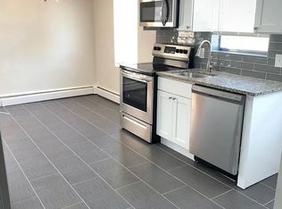 85A Shadow Ln #85A, West Hartford, CT 06110