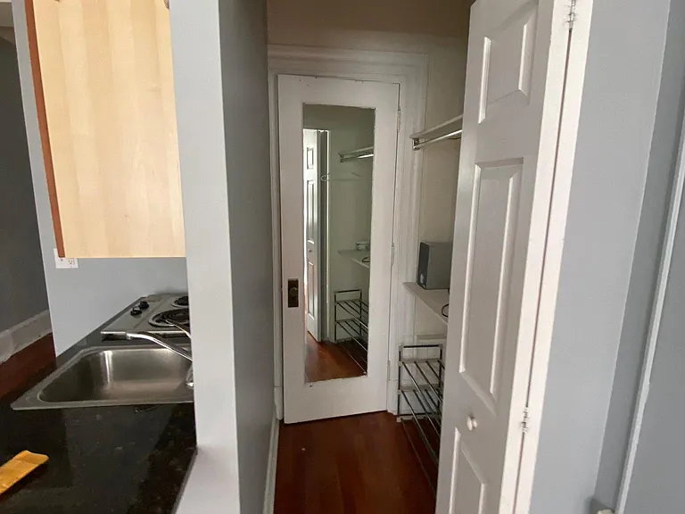 1324 Locust St #1024 — Photo 16