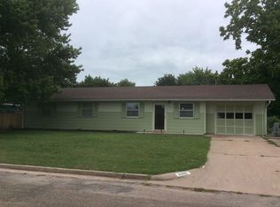 1301 Lloyd Ave, Blackwell, OK 74631