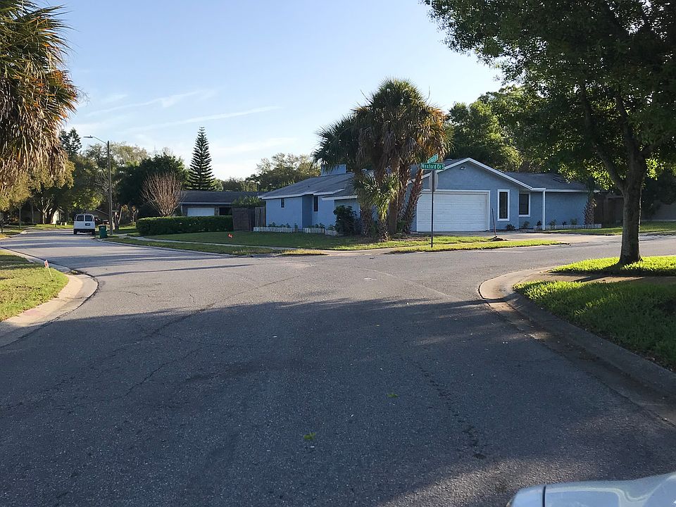 1st image of 1341 Wexford Dr S