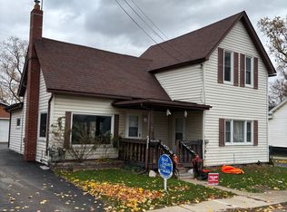 120 Pope St APT 1, Lapeer, MI 48446