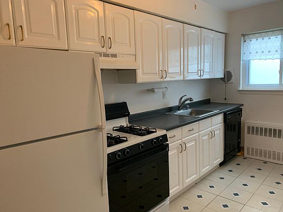 5th image of 43-10 220th St #2