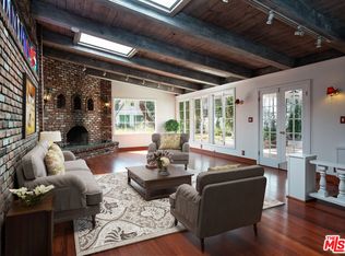 14842 Morrison St, Sherman Oaks, CA 91403