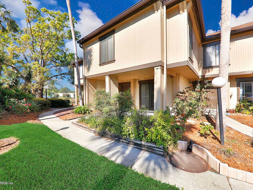 1st image of 7772 Las Palmas Way #119