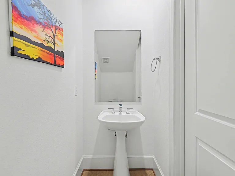 2713 Kinsley Oaks Dr — Photo 21