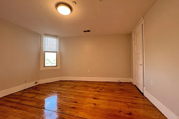 278 Cabot St #4 — Photo 6