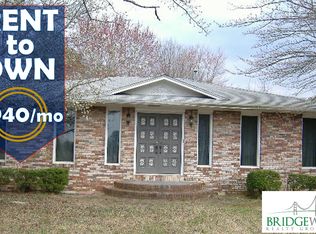 1412 Durst Ave E, Greenwood, SC 29649