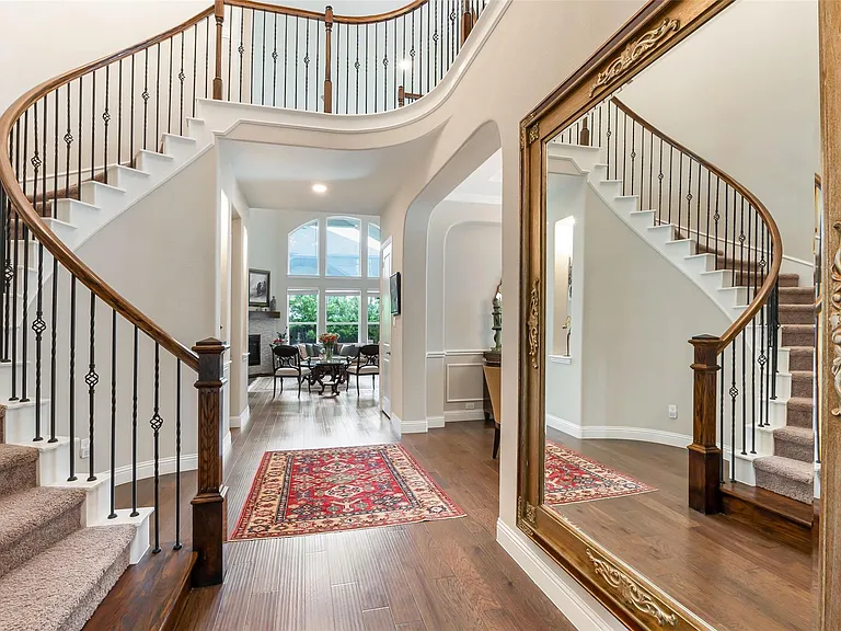12818 Caterpillar Dr — Photo 4