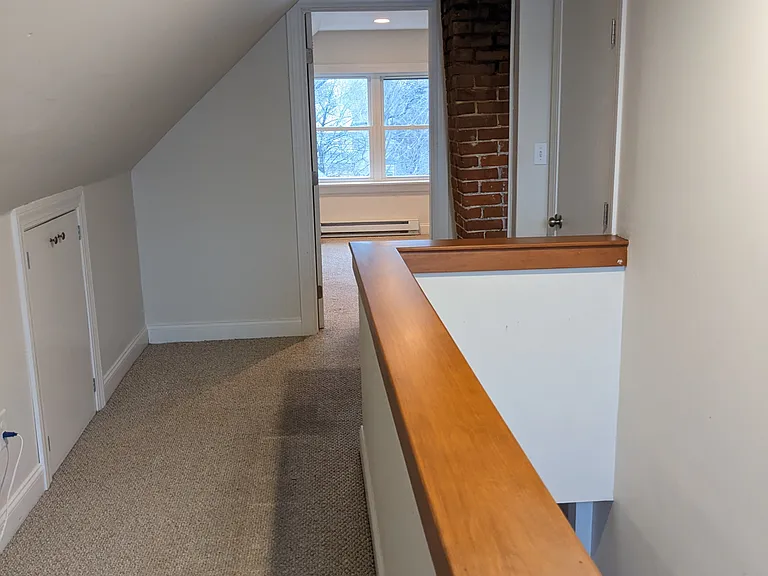 22 Edwards Sq — Photo 15