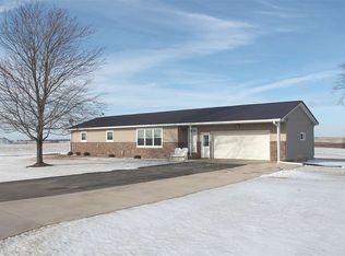 5602 Substation Rd, Lancaster, WI 53813