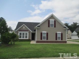 412 Braxcarr St, Holly Springs, NC 27540