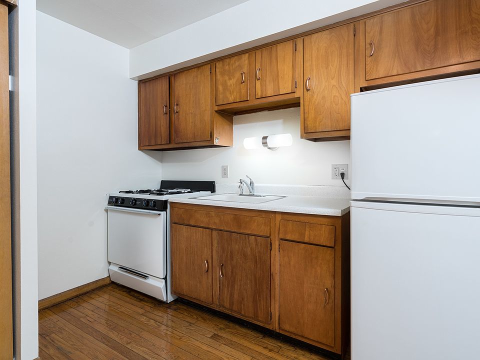 Studio Kitchen
