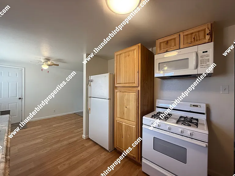 11004 McKnight Ave NE — Photo 8