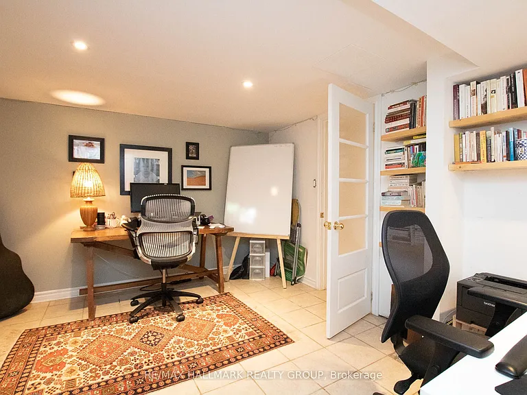 42 Glengarry Rd — Photo 30