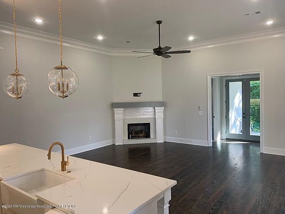 3rd image of 130 McCabe Dr