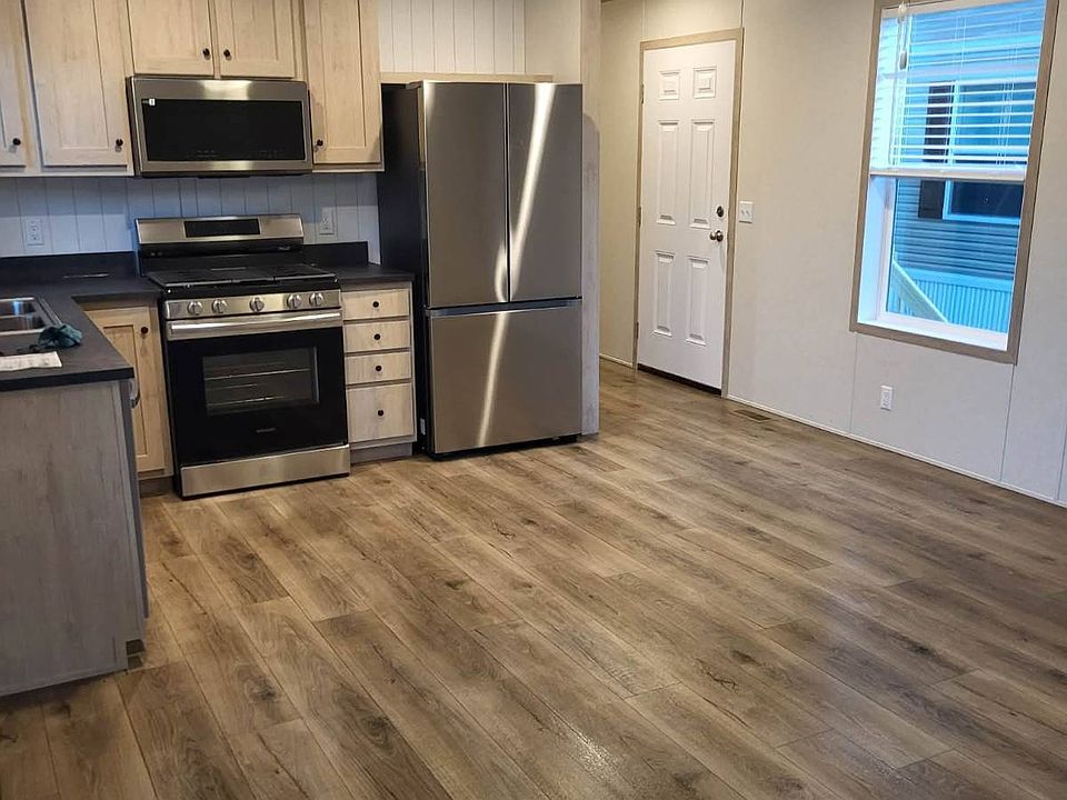 1st image of 10039 County Road 4 #7