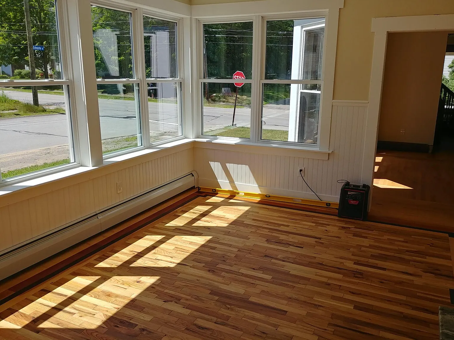 3 bed, 2800 sqft, $3,000 — Photo 4
