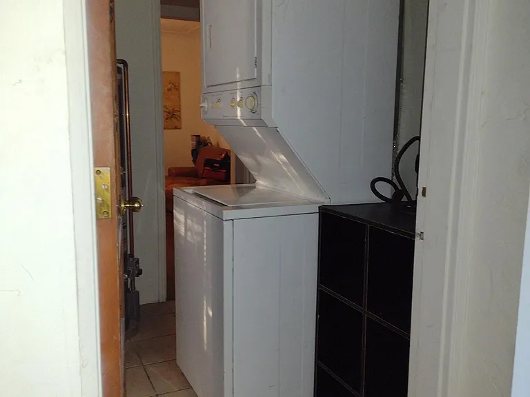 In unit washer dryer
