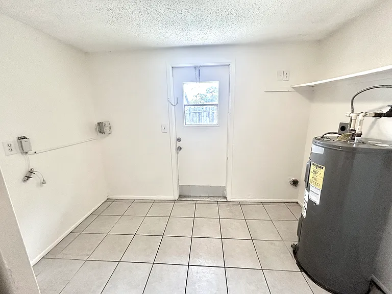 5725 9th Street Cir E #5725 — Photo 15