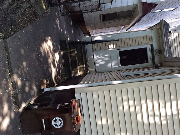 3rd image of 143-36 Franklin Ave