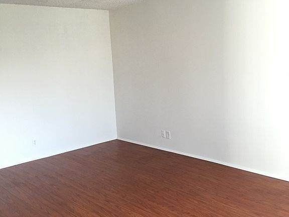 2nd image of 339 N Howard St APT 9