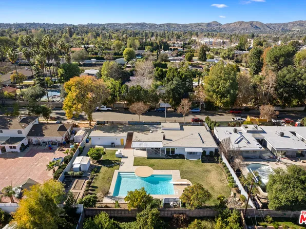 6228 Sale Ave, Woodland Hills, CA 91367