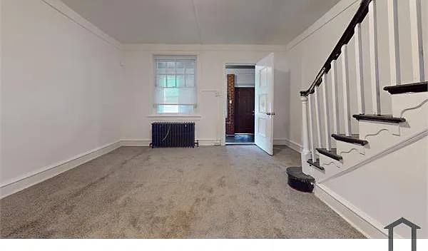 2525 S Lloyd St — Photo 3