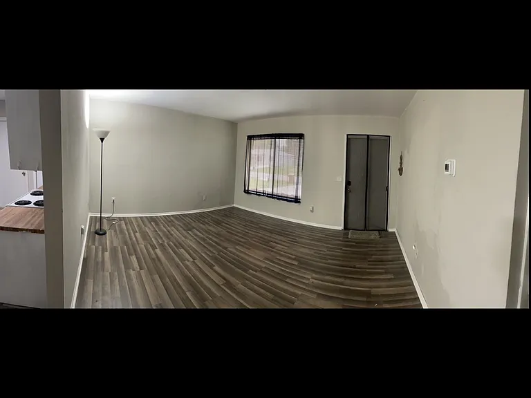 1403 Mackay Ave SE — Photo 2