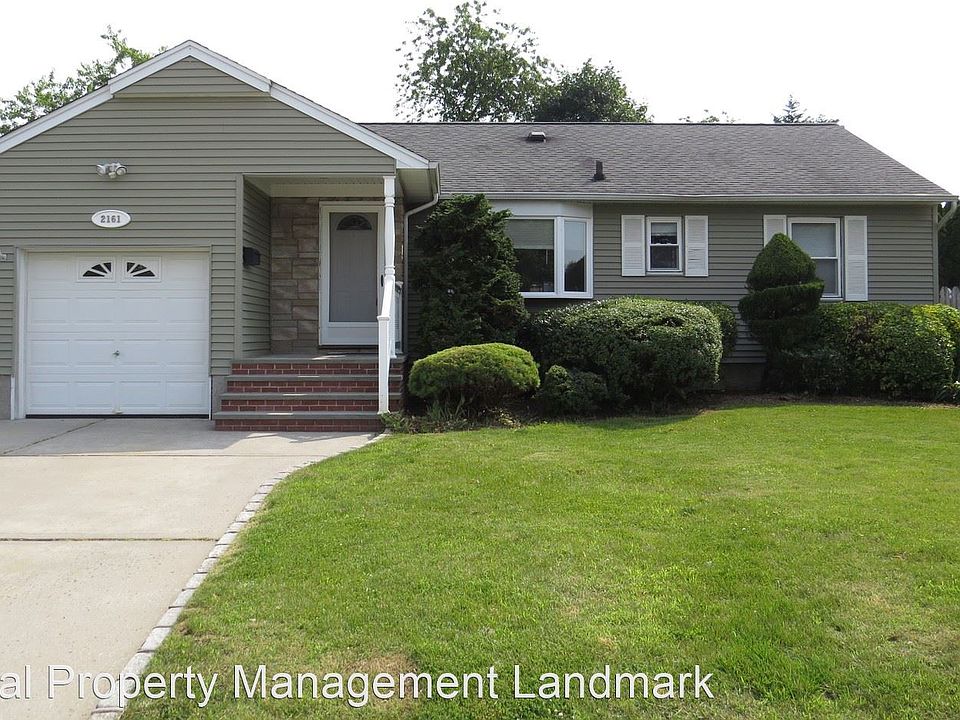 1st image of 2161 Central Dr N
