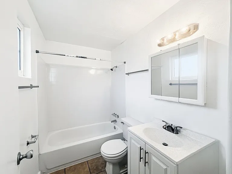2417 E Campbell Ave #5A — Photo 13