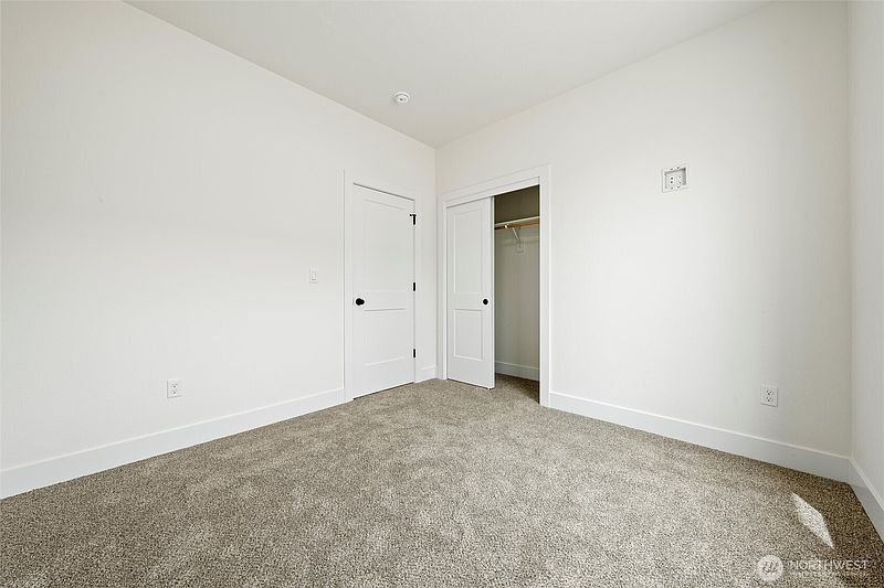 5th image of 701 O Street NE