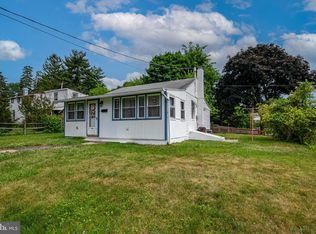 1904 Elizabeth Ave, Reading, PA 19605