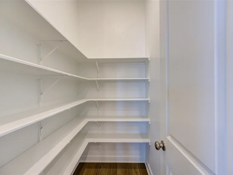 25326 Loch Doon Dr — Photo 15