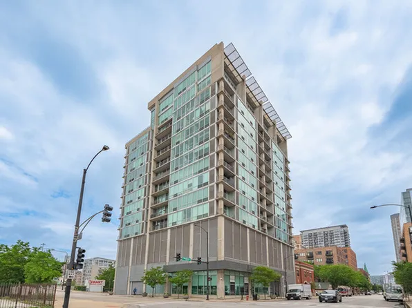 700 W Van Buren St APT 1404, Chicago, IL 60607