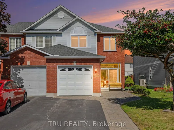 4645 Ogilvie Walk Cres, Ottawa, ON K1J 1G7