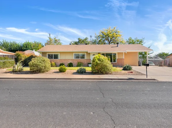 416 N Saguaro Dr, Washington, UT 84780