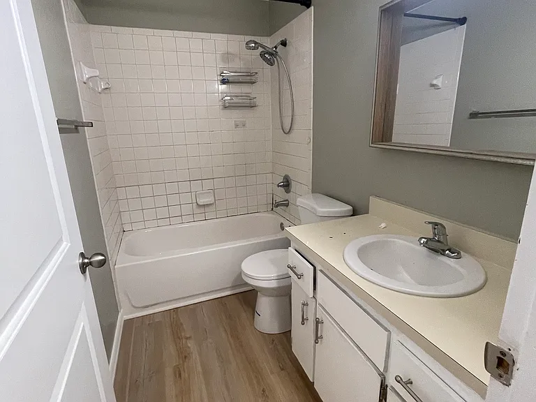 2701 NE 23rd Ave — Photo 2