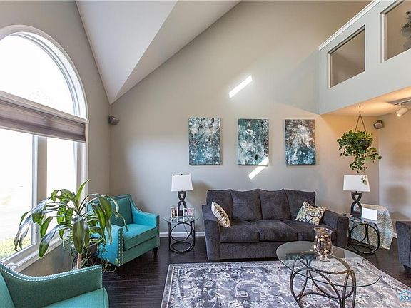 4th image of 6432 Madison Cove Ct #14