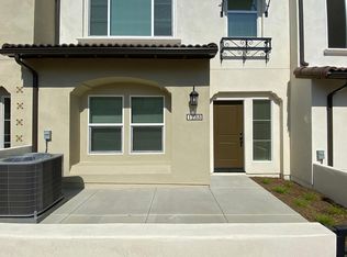 952 E Huntington Dr, Duarte, CA 91010