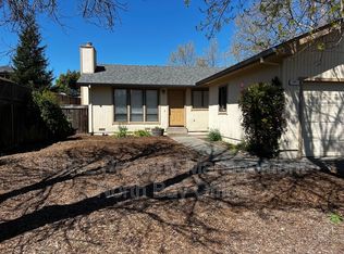 1801 Towhee Dr, Santa Rosa, CA 95403