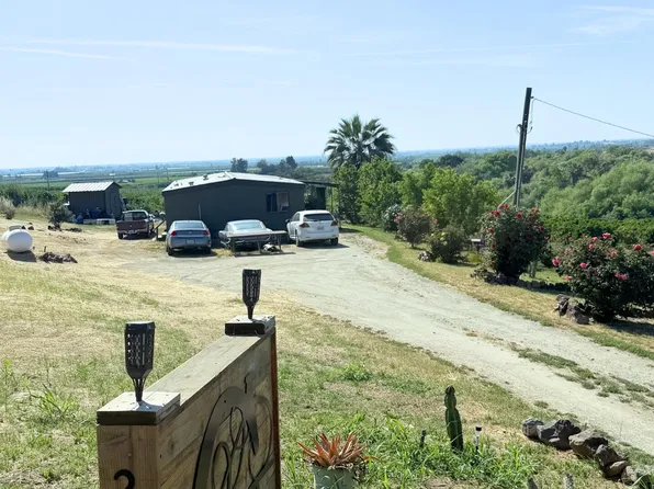 21800 Rd 258 #B, Lindsay, CA 93247