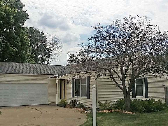 2nd image of 1901 Russet Ave