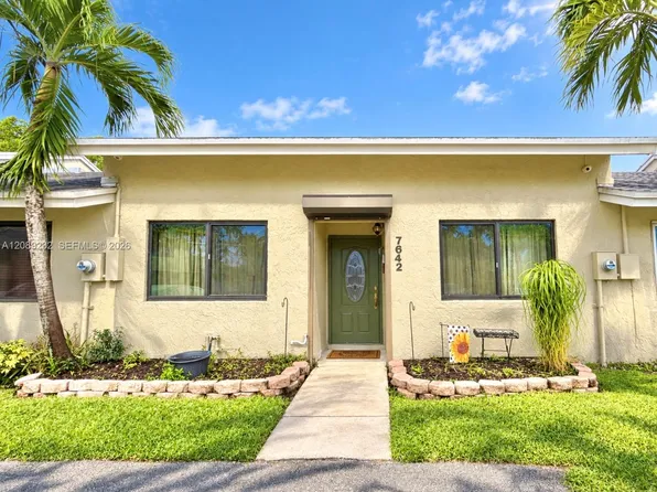 7642 NW 38th Ct, Sunrise, FL 33351
