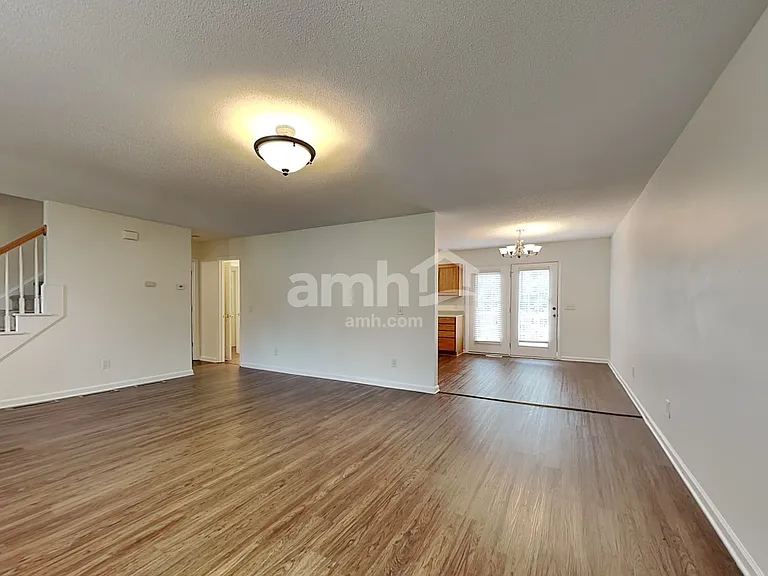 4602 Bottoms Rock Ln — Photo 7